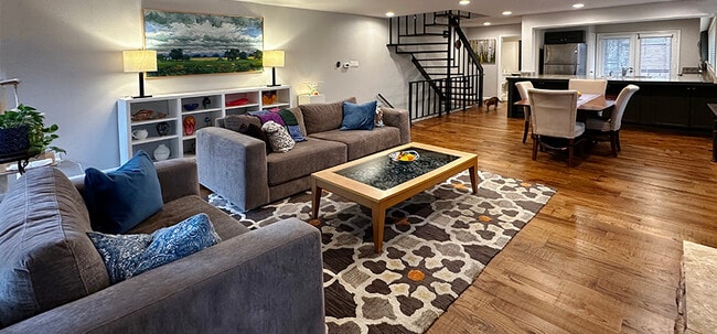 This large space can accomodate large and small furniture - 8710 Park Ln