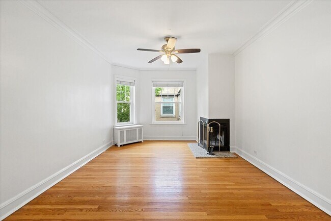 Foto del edificio - 1439 W Elmdale Ave