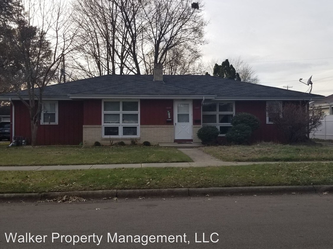 1255 N Fremont St, Janesville, WI 53545 Condo for Rent in Janesville