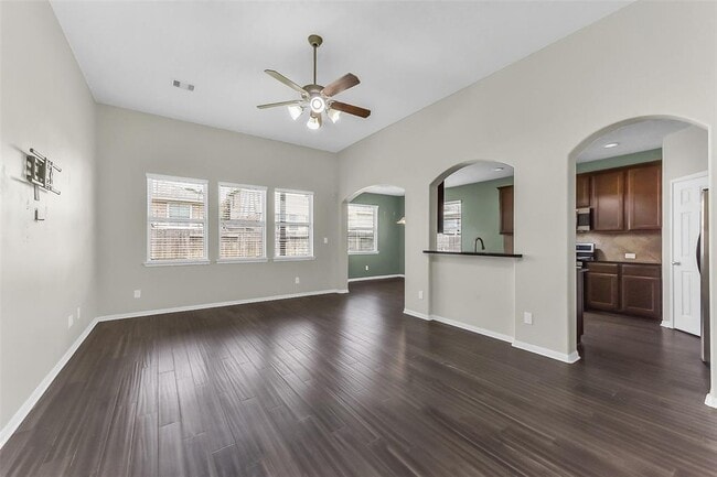 Building Photo - 16622 River Wood Ct