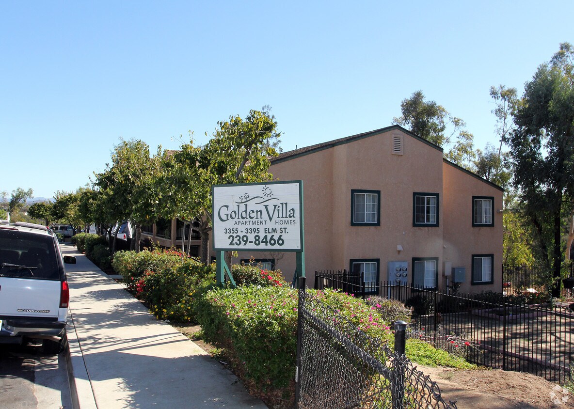 Golden Villa Apartments in San Diego, CA