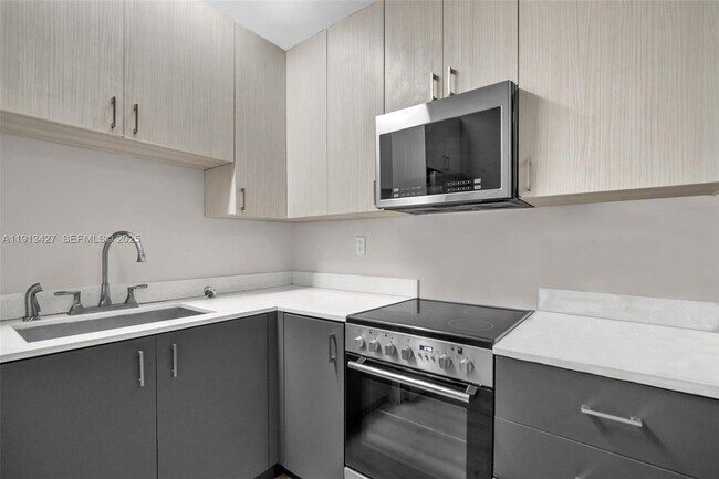 Foto del edificio - 3030 NW 16th St