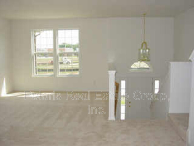 Building Photo - 8343 Clayhurst Dr