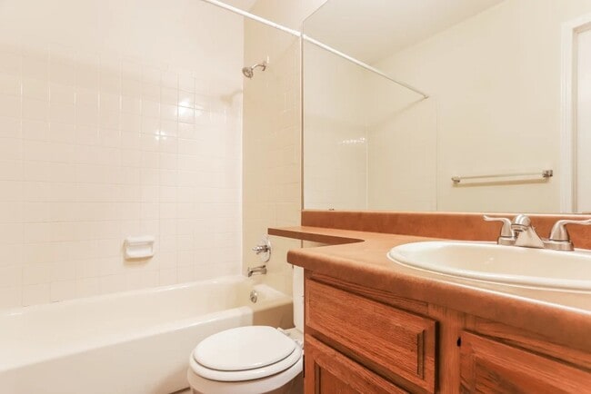 Foto del edificio - 4442 Biscay St