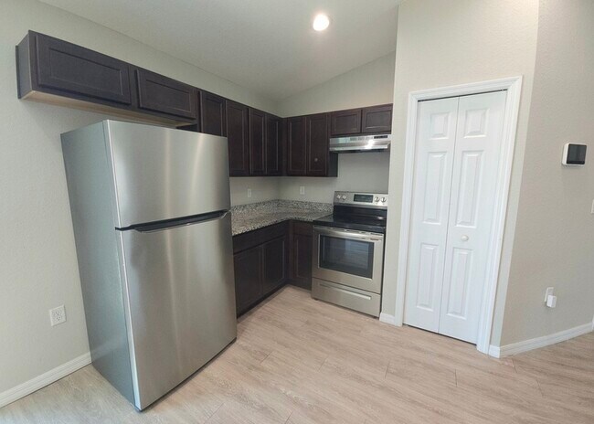 Foto del edificio - 16271 SW 27th Terrace Rd