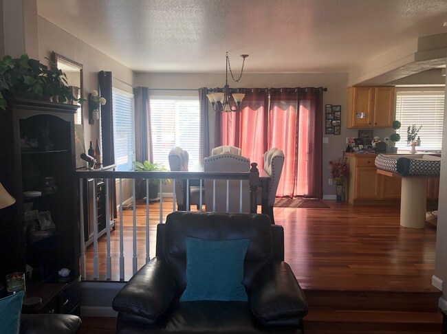 Foto del edificio - 1408 W Briarhollow Ln