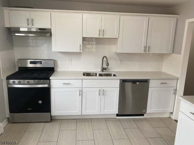 Foto del edificio - 409 Gable Ln