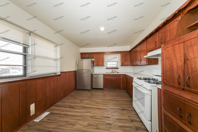 Foto del edificio - 114 Larry Ave