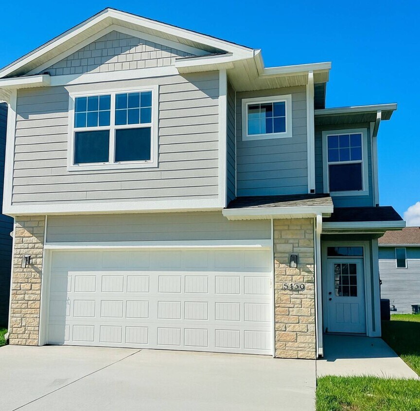 Foto principal - 5430 153rd St