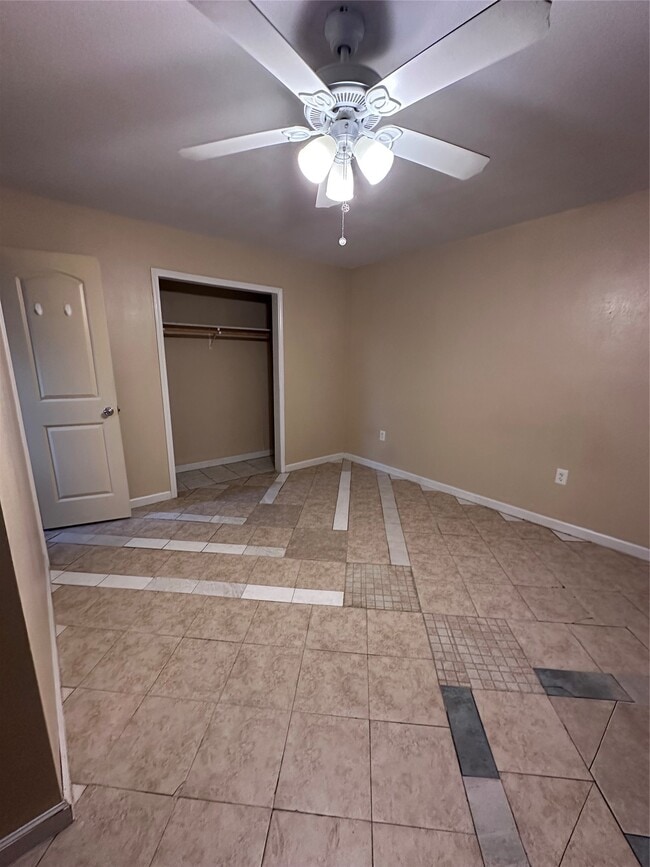 Building Photo - 5530 Gatewood St