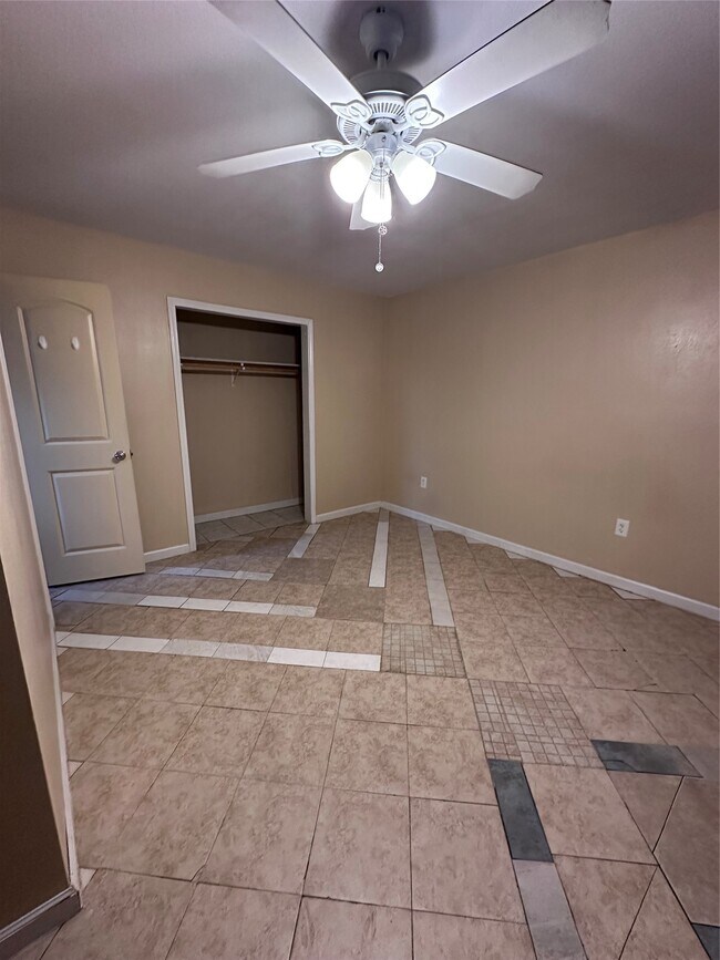 Foto del edificio - 5530 Gatewood St