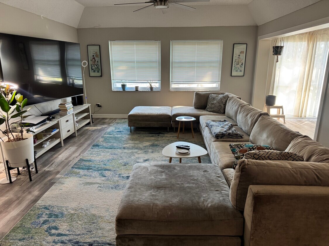 Photo - 604 Cordova Green (Largo, FL)