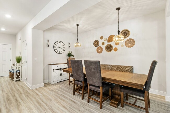 Foto del edificio - Brand New 5BR 3BA Home in Port St. Joe- Ju...