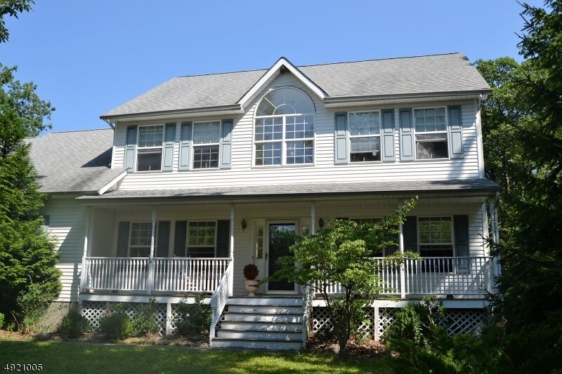 Primary Photo - 403 Green Rd