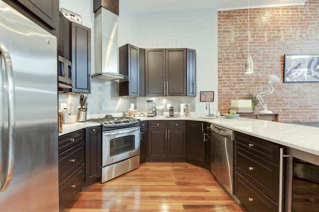 Foto del edificio - 3609 13th St NW