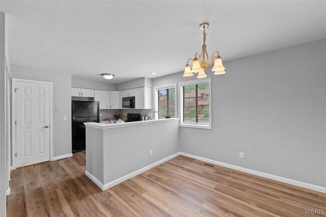 Foto del edificio - 250 Cedar Grove Dr