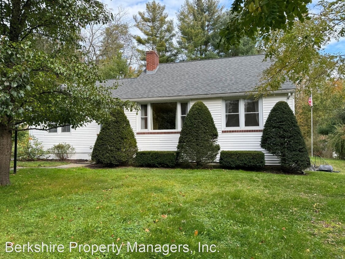 Primary Photo - 3 br, 1 bath House - 47 Fort Hill