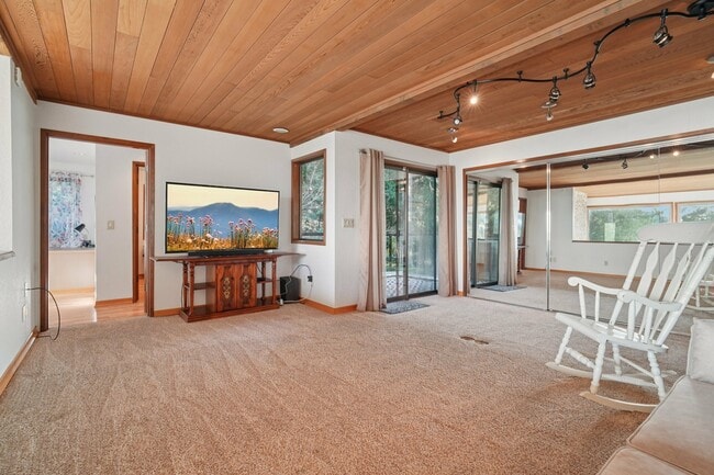 Foto del edificio - 5408 Sunset Ave