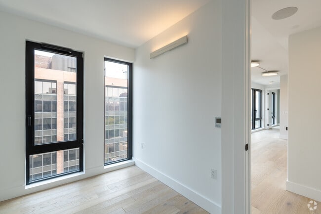 Interior Photo - 56-62 W 125th St