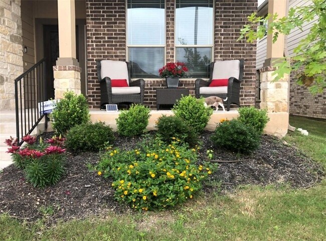 Foto del edificio - 10805 Owyhee Vw