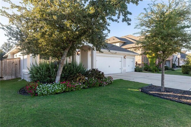 Building Photo - 2925 Mossy Springs Dr