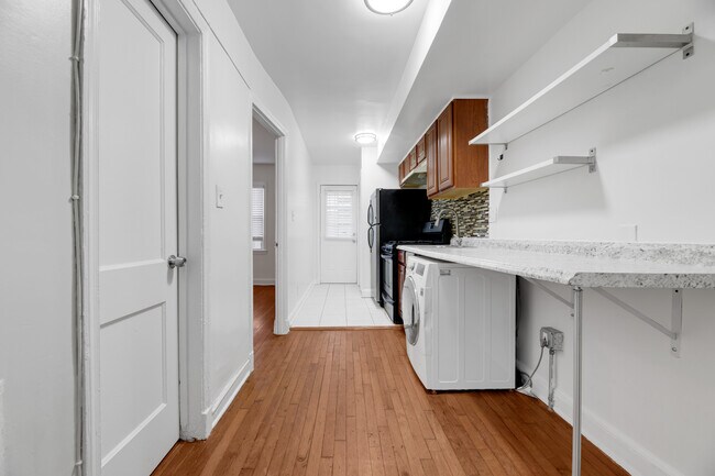 Foto del edificio - 1226 Simms Pl NE