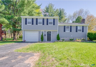 Building Photo - 5 Blue Orchard Dr
