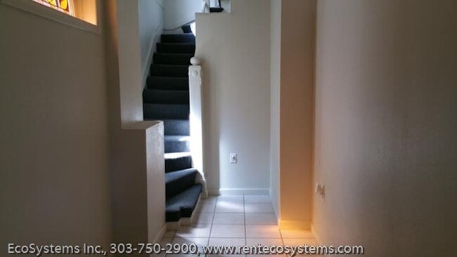 Photo - Top Floor Renovated 1 Bed/1 Bath Apartment in Victorian 4-Plex