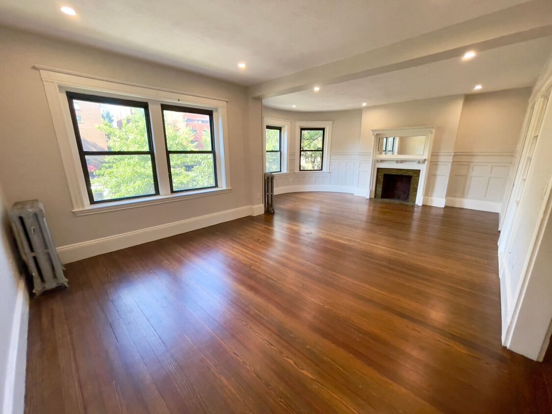 Elegant Brookline Residence | 3 Bedrooms /... - Elegant Brookline Residence | 3 Bedrooms /...