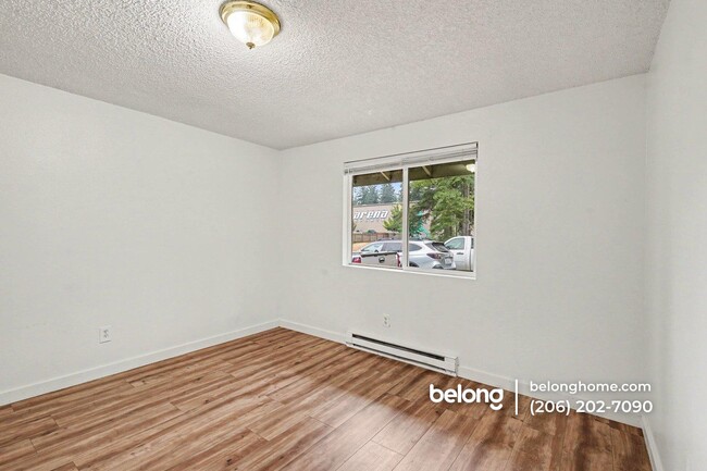 Building Photo - 1215 Dumas Rd