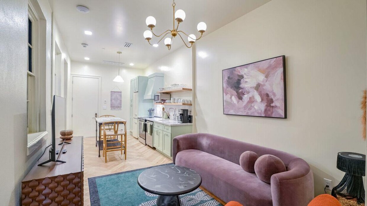 Foto principal - 604 Baronne St