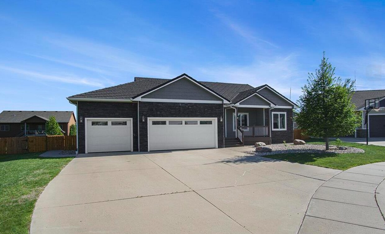 Foto principal - 2405 E Yorkshire St