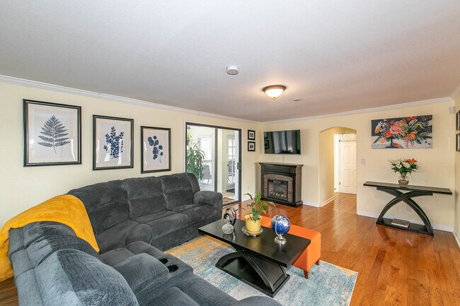 Foto del edificio - 100 Shallowford Rd NW