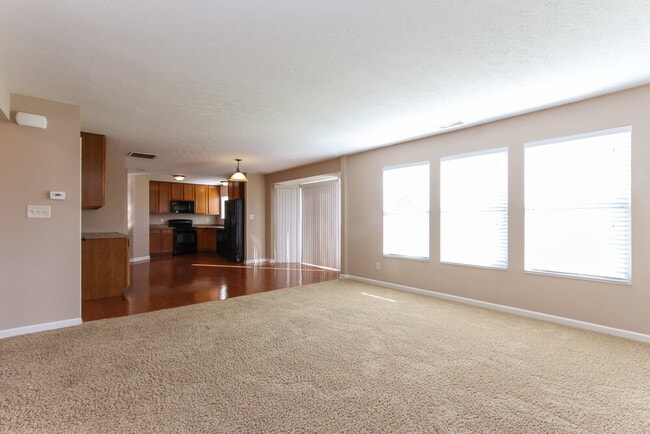 Building Photo - 2294 McGregor Dr