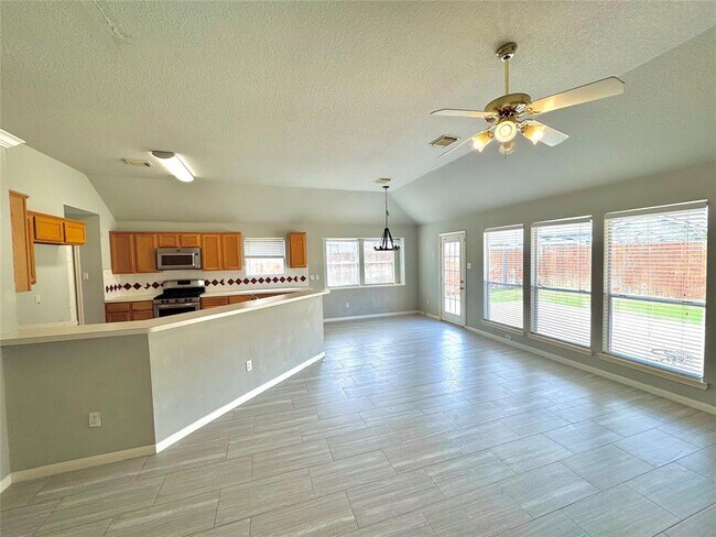 Foto del edificio - 19218 Misty Cove Dr