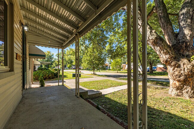 Foto del edificio - 4705 Jackson St