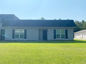 Building Photo - 3065 Willow Pl