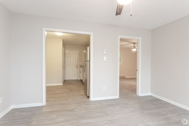 Interior Photo - Claremont Hills