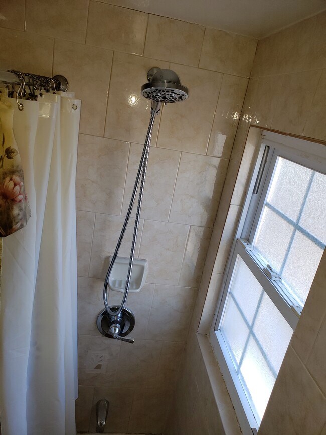 Bath - 14764 259th St