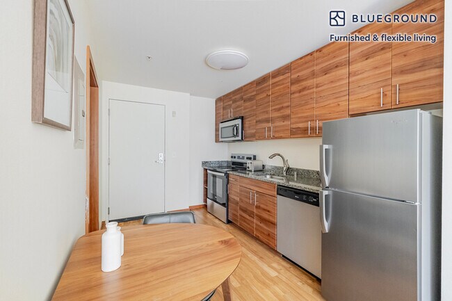 Foto del edificio - 4219 S Othello St