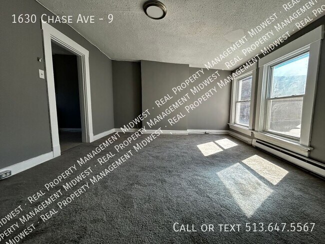 Foto del edificio - 1630 Chase Ave