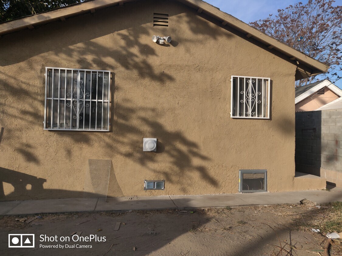 Primary Photo - 11518 Mona Blvd