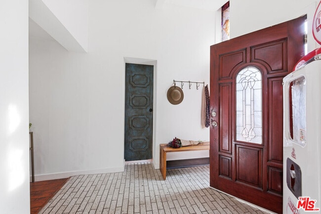 Foto del edificio - 19511 Sunken Trail