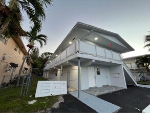 Building Photo - 1532 SW 5th Pl