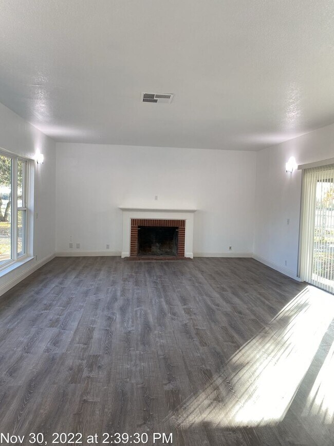 Foto del edificio - Country Property