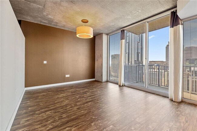 Foto del edificio - 400 W Peachtree St NW
