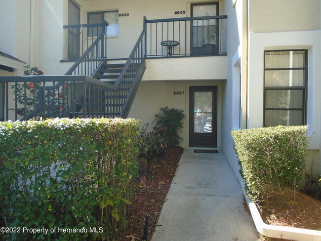 Building Photo - 8037 Picketts Ct