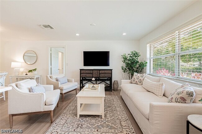 Foto del edificio - 1530 Mandarin Rd