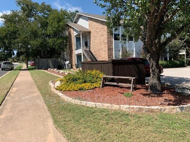 Building Photo - 11800 Alpheus Ave