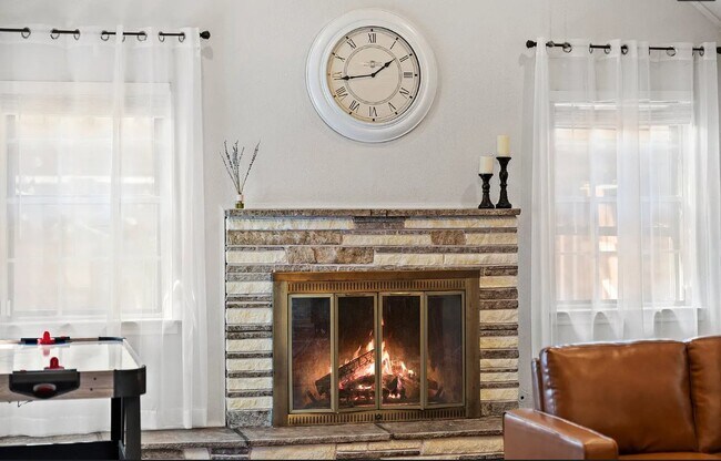 Foto del edificio - 2653 Heatherwood Dr